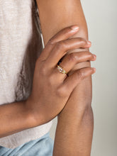 Load image into Gallery viewer, 18k 6mm cushion morganite & diamond stargazer ring