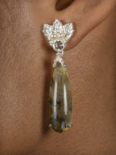Load image into Gallery viewer, The muse iii moss agate