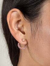 Load image into Gallery viewer, Snaketric disc earrings