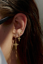 Load image into Gallery viewer, 027577d4-27c4-4bbe-81ca-19a1d35cbcd5:1:editorial:women

