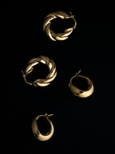 Load image into Gallery viewer, 6f025238-1e3a-4dec-9c3e-3085c9aaeaab:5:editorial:women
