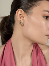 Load image into Gallery viewer, 3fce7a44-4c10-4230-a3ad-641b709f787d:4:model:women
